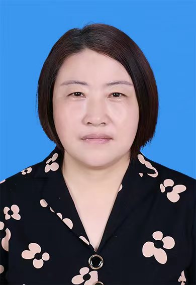田萍證件照.jpg